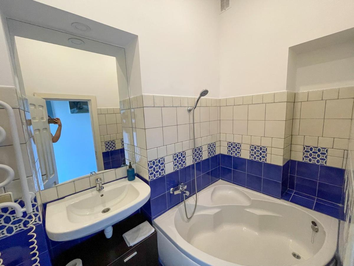 Old Lviv Apartment מראה חיצוני תמונה